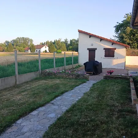 Holiday home Isles Enchantee Maison Proche Du Du Der